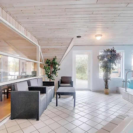 Partenij - 1km From The Sea By Interhome