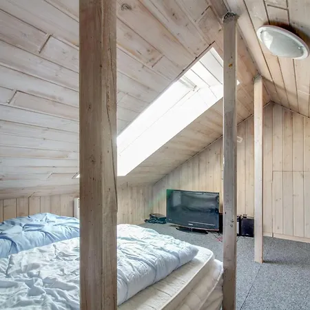 Partenij - 1km From The Sea By Interhome