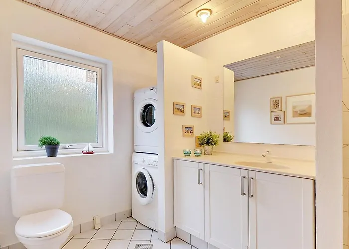 Semesterbostad Partenij - 1km From The Sea By Interhome