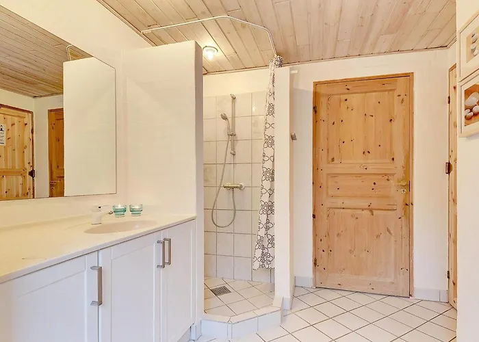 Semesterbostad Partenij - 1km From The Sea By Interhome *