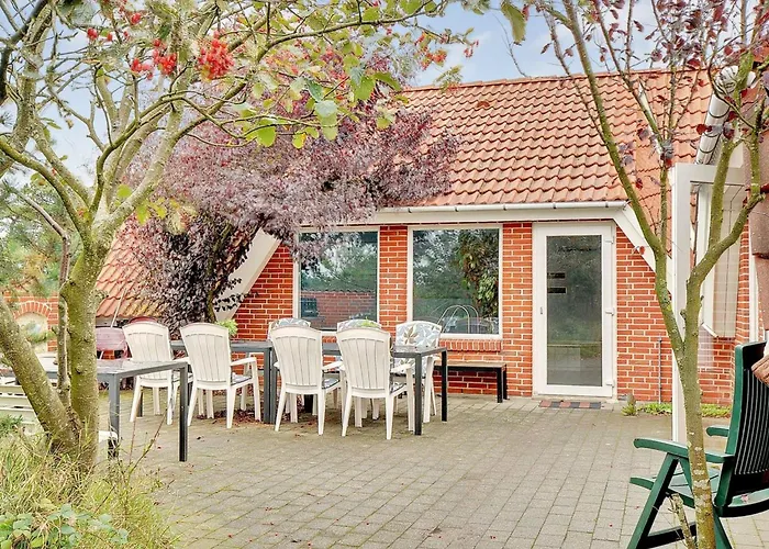 Partenij - 1km From The Sea By Interhome